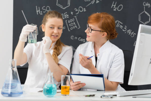 How Secondary Chemistry Tutors Help Students Improve Their Grades Fast